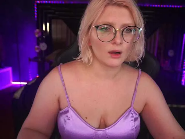 CoolTatis – webcam model profile photo