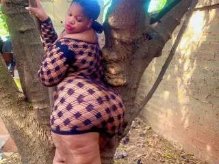 RoyalMassiveAss – webcam model profile photo